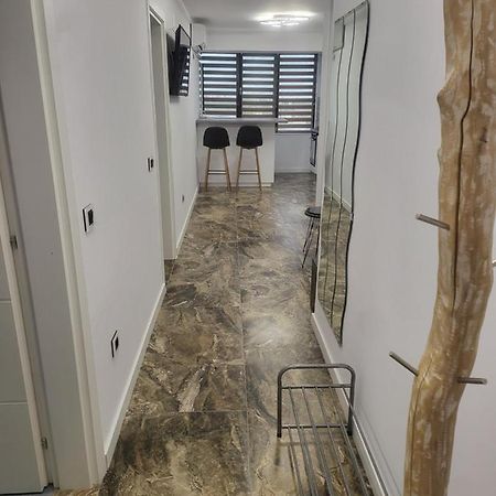 Apartament Bloc Nou - Self Check In - Free Parking Craiova Exteriör bild
